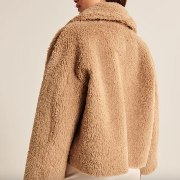 NWT Faux Shearling Jacket - Picture 2 of 3